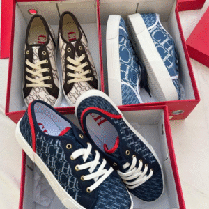 حذاء كارولينا هيريرا قماش